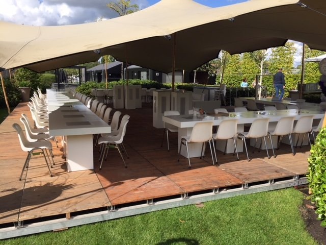 Dansvloer huren festival evenement dansen vloeren verhuurbedrijf Accuraat Verhuur