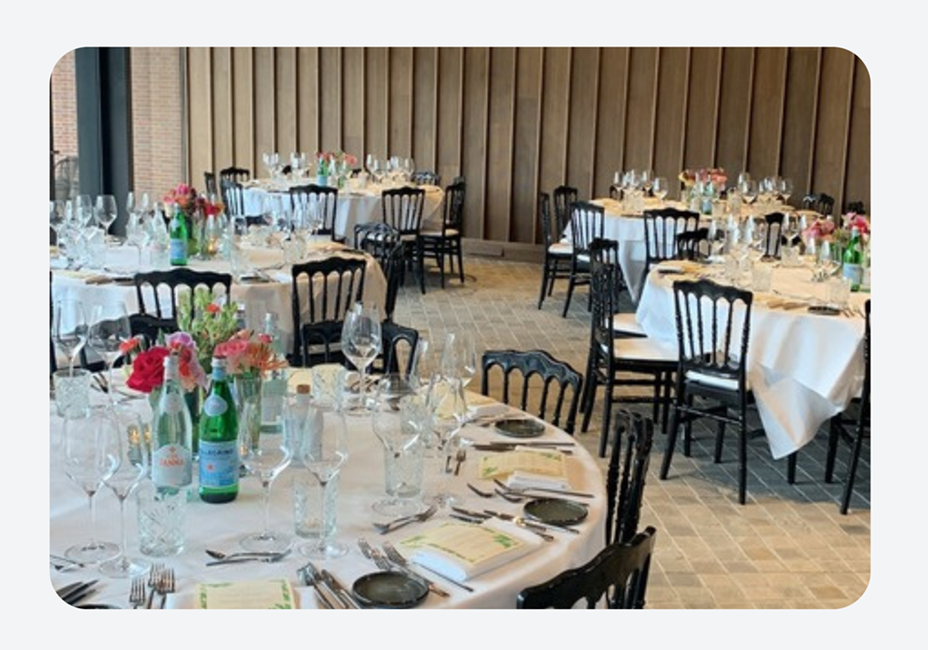 Ronde tafels huren Accuraat Verhuur verhuurbedrijf klaptafels